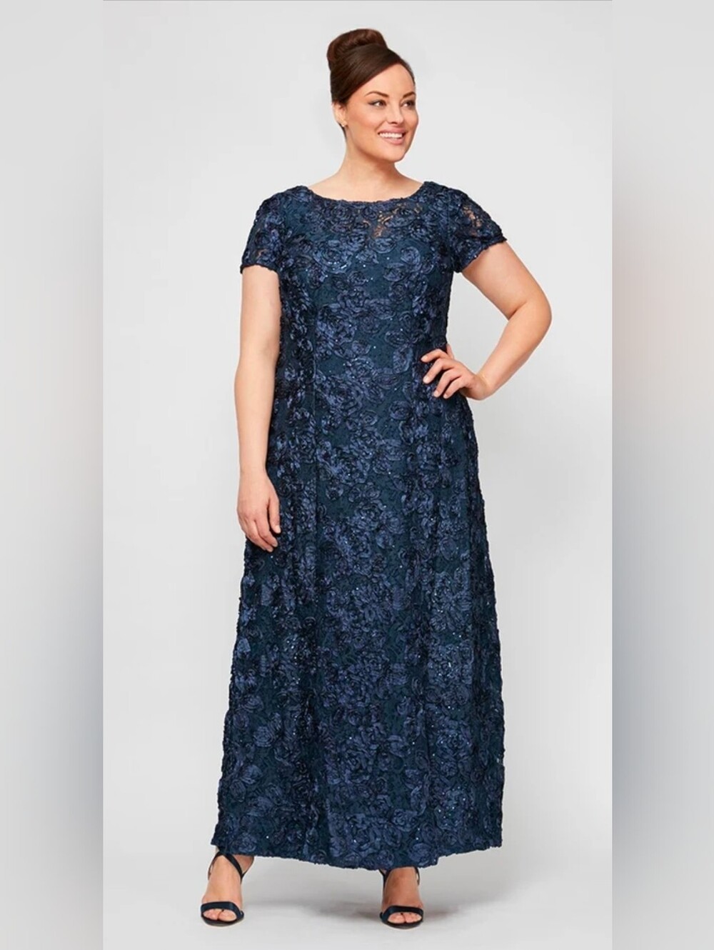 Alex Evenings Plus-Size Evelyn Rosette Lace Gown